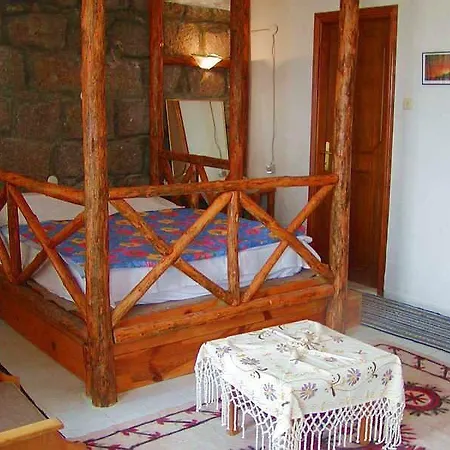 Berceste Hotel Ayvacik (Canakkale)