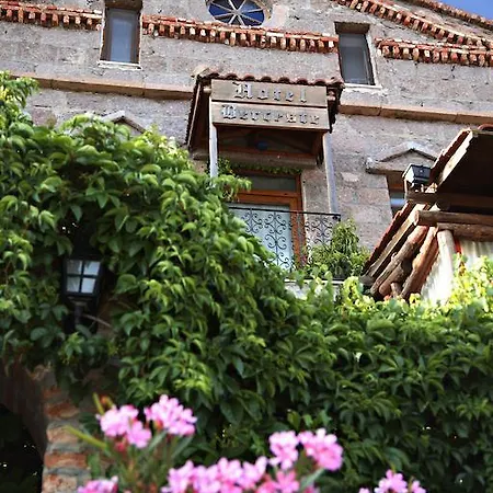 Berceste Hotel Ayvacik (Canakkale)