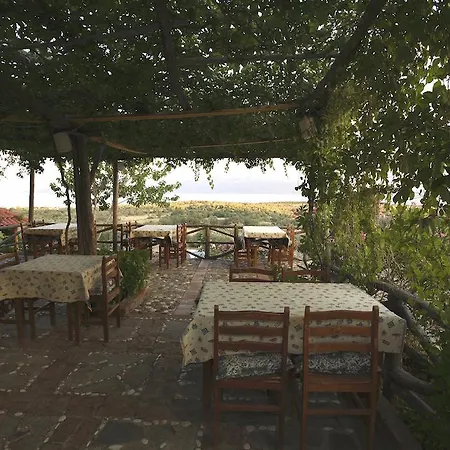 Berceste Hotel Ayvacik (Canakkale)