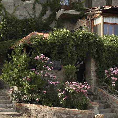 Berceste فندق 2*